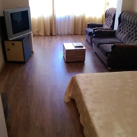Junior شقة بورغاس
